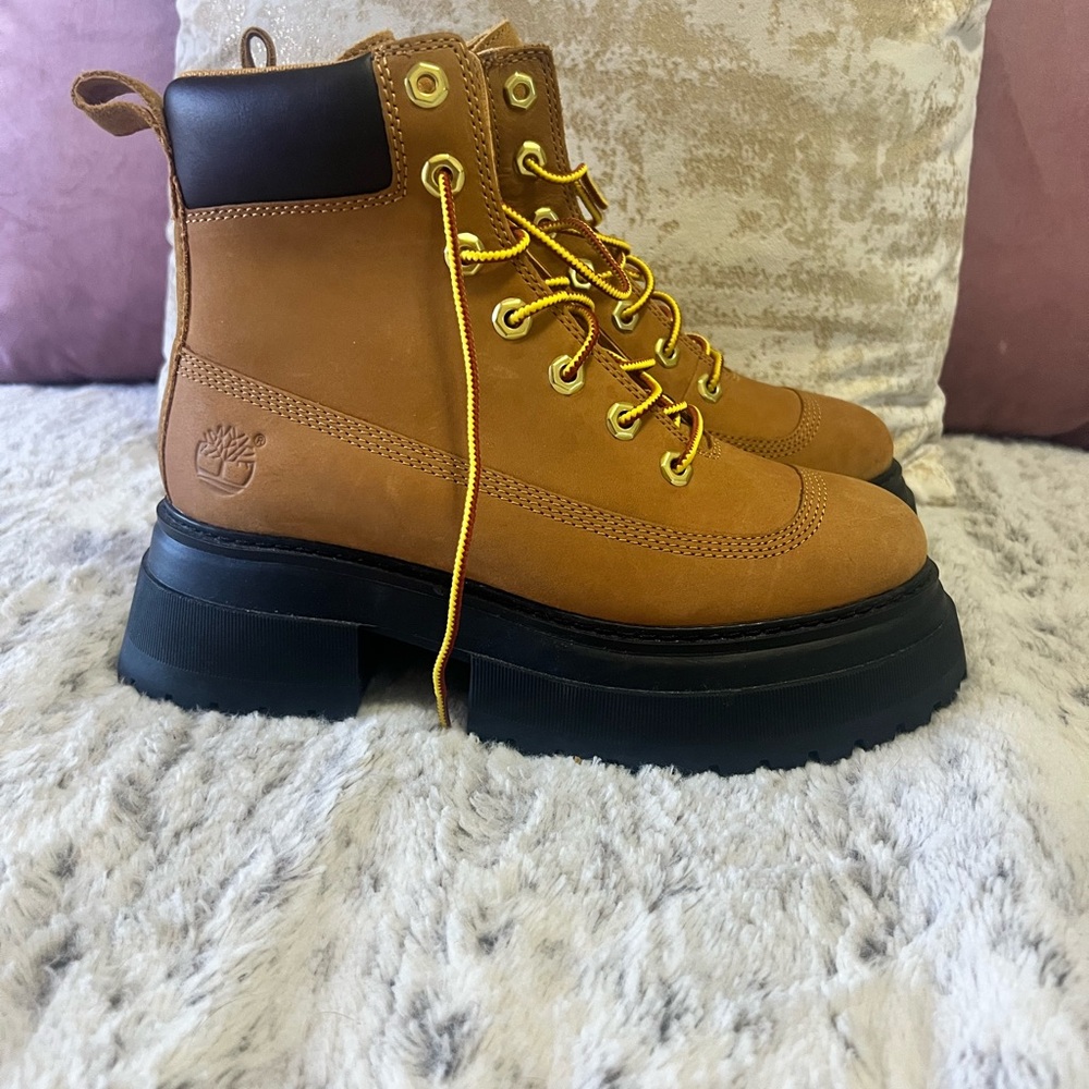 Timberland Brown Leather Boots with Black Soles